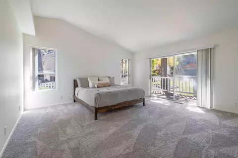 Bedroom - 210 Pinecrest Dr, Big Bear Lake, CA 92315 photo 3 of 7