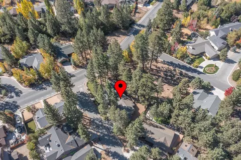 View/Area - 210 Pinecrest Dr, Big Bear Lake, CA 92315 photo 6 of 6