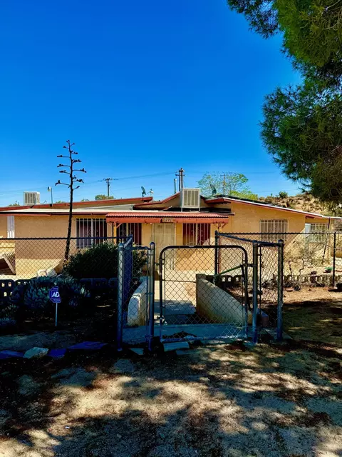 Exterior - 7990 Redden Ln, Yucca Valley, CA 92284 photo 1 of 2