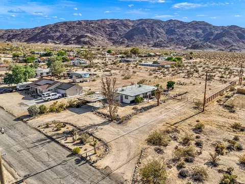 7654 N Star Ave, Twentynine Palms, CA 92277