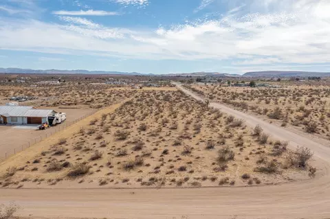 1234 Cambria Ave, Landers, CA 92285
