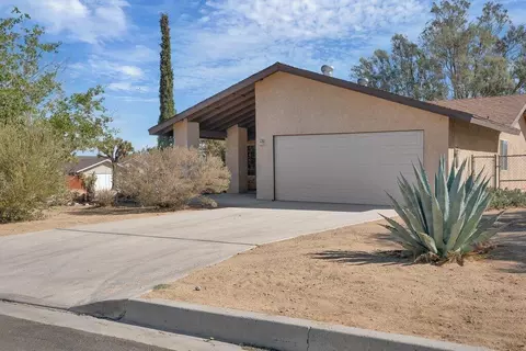 7349 Goleta Ave, Yucca Valley, CA 92284