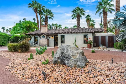 467 E Sonora Rd, Palm Springs, CA 92264