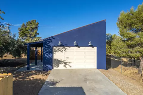 Exterior - 7776 Fox Trl, Yucca Valley, CA 92284 photo 2 of 13