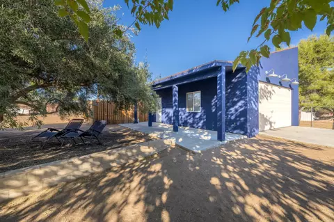 Exterior - 7776 Fox Trl, Yucca Valley, CA 92284 photo 4 of 13