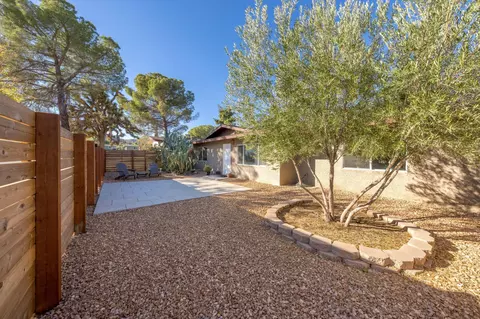 Exterior - 7776 Fox Trl, Yucca Valley, CA 92284 photo 5 of 13