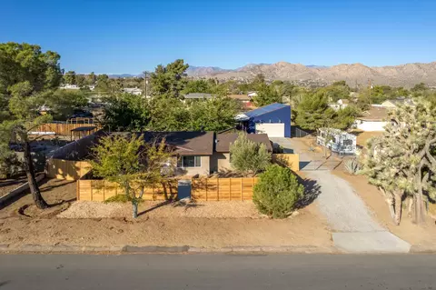 View/Area - 7776 Fox Trl, Yucca Valley, CA 92284 photo 4 of 4