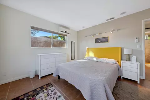 Bedroom - 7776 Fox Trl, Yucca Valley, CA 92284 photo 4 of 4