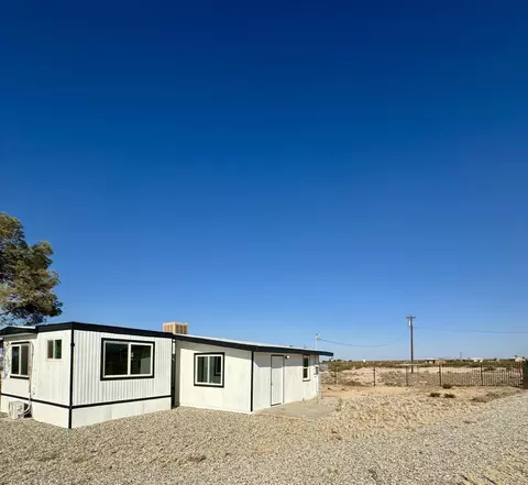 880 Friendship Ave, Twentynine Palms, CA 92277