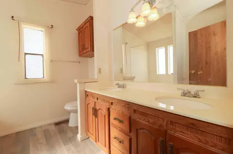 Bath - 70645 Neptune Dr, Mecca, CA 92254 photo 1 of 4
