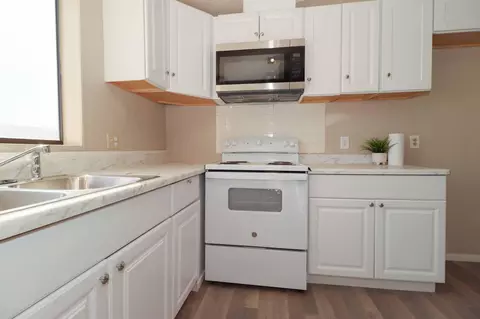Kitchen - 70645 Neptune Dr, Mecca, CA 92254 photo 2 of 2