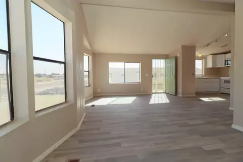 Living - 70645 Neptune Dr, Mecca, CA 92254 photo 4 of 5