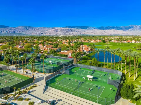 View/Area - 359 Desert Falls Dr E, Palm Desert, CA 92211 photo 5 of 7