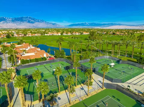 View/Area - 359 Desert Falls Dr E, Palm Desert, CA 92211 photo 7 of 7