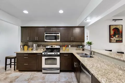 Kitchen - 359 Desert Falls Dr E, Palm Desert, CA 92211 photo 2 of 2