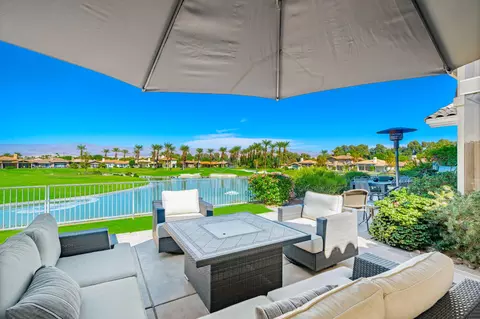 880 Deer Haven Cir, Palm Desert, CA 92211