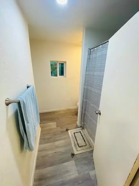 Bath - 47714 Van Buren St, Indio, CA 92201 photo 2 of 3