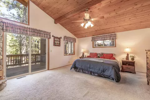 Bedroom - 39088 Robin Rd, Big Bear Lake, CA 92315 photo 1 of 8