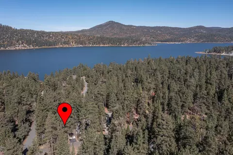View/Area - 39088 Robin Rd, Big Bear Lake, CA 92315 photo 1 of 2