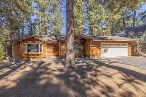 39088 Robin Rd, Big Bear Lake, CA 92315