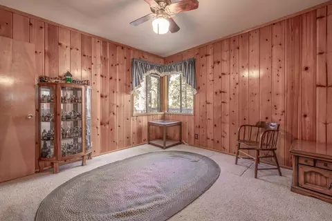 Bedroom - 39088 Robin Rd, Big Bear Lake, CA 92315 photo 7 of 8