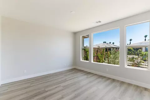 Living - 51600 Sidewinder Dr, Indio, CA 92201 photo 5 of 6
