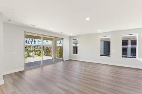 Living - 51600 Sidewinder Dr, Indio, CA 92201 photo 3 of 6