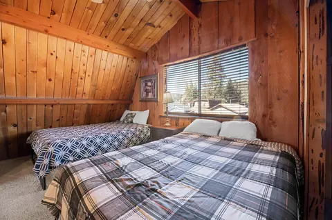 Bedroom - 411 Elysian Blvd, Big Bear City, CA 92314 photo 6 of 7
