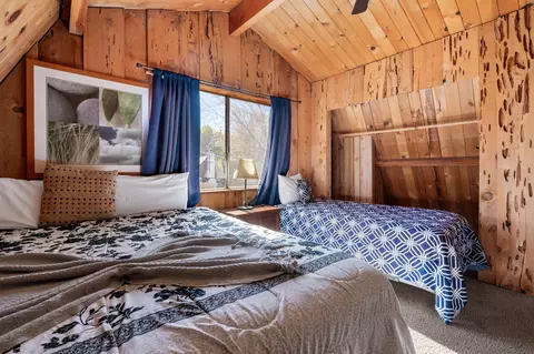 Bedroom - 411 Elysian Blvd, Big Bear City, CA 92314 photo 2 of 7