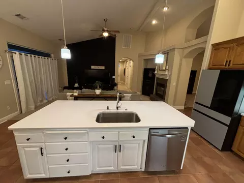 Kitchen - 680 San Gabriel St, Redding, CA 96003 photo 4 of 4