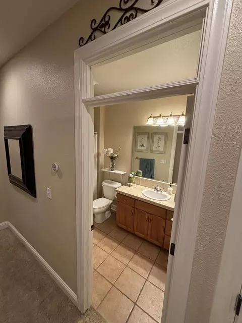 Bath - 680 San Gabriel St, Redding, CA 96003 photo 1 of 13