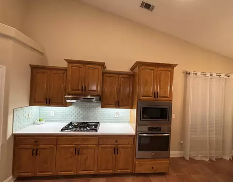 Kitchen - 680 San Gabriel St, Redding, CA 96003 photo 2 of 4