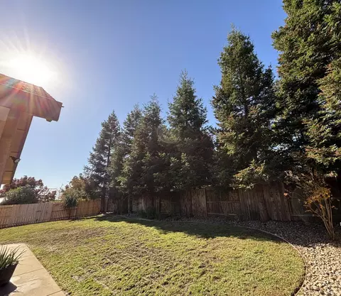Exterior - 680 San Gabriel St, Redding, CA 96003 photo 28 of 31