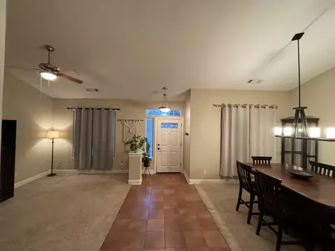 Entry Way - 680 San Gabriel St, Redding, CA 96003 photo 4 of 11