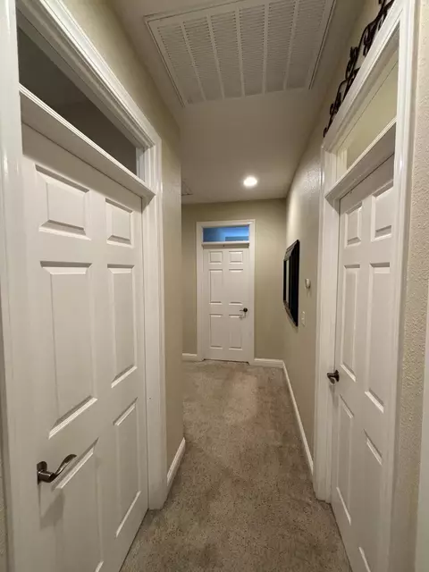 Entry Way - 680 San Gabriel St, Redding, CA 96003 photo 8 of 11