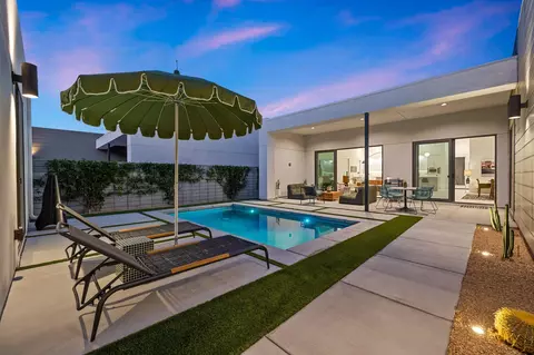 3552 Ambassador Dr, Palm Springs, CA 92262