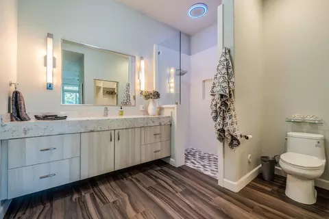 Bath - 44350 Royal Lytham Dr, Indio, CA 92201 photo 1 of 3