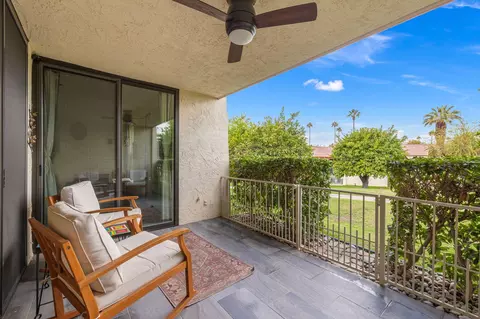 2075 S Caliente Dr, Palm Springs, CA 92264