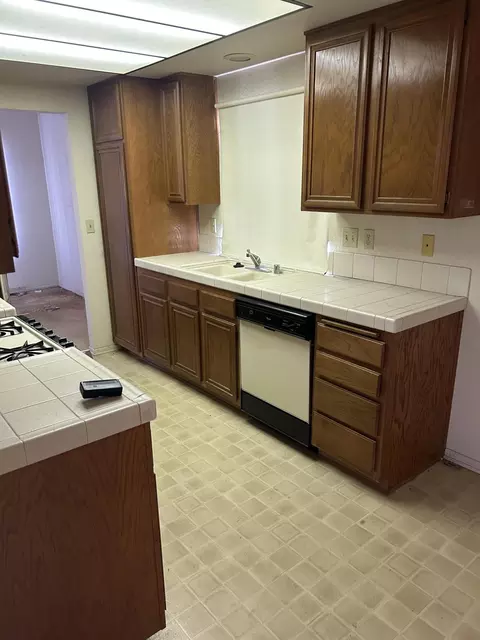 Kitchen - 741 Cortez Dr, Hemet, CA 92545 photo 1 of 2
