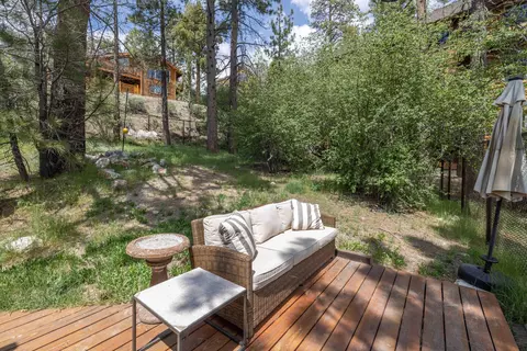 Exterior - 43008 Monterey St, Big Bear Lake, CA 92315 photo 12 of 13