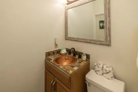 Bath - 43008 Monterey St, Big Bear Lake, CA 92315 photo 5 of 5