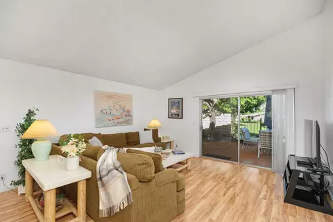Living - 82270 Waring Way, Indio, CA 92201 photo 3 of 5