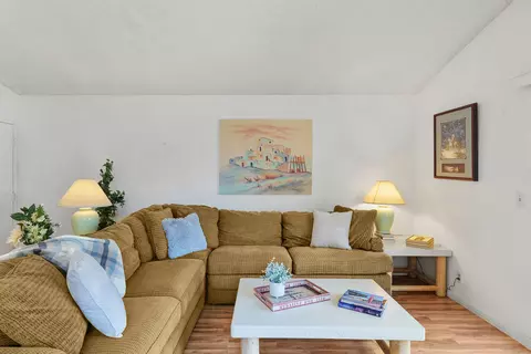 Living - 82270 Waring Way, Indio, CA 92201 photo 4 of 5