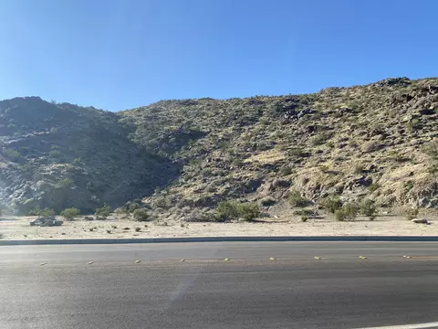 4601 Matthew Dr, Palm Springs, CA 92264