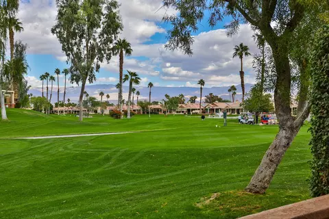 76924 Kybar Rd, Palm Desert, CA 92211
