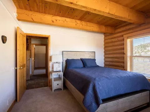 Bedroom - 2300 Erwin Ranch Rd, Big Bear City, CA 92314 photo 5 of 7