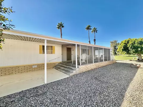 33325 Barcelona Dr, Thousand Palms, CA 92276