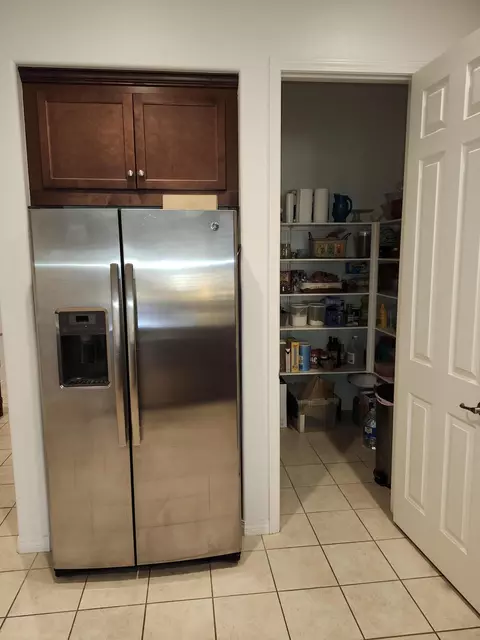 Kitchen - 85653 Adria Dr, Indio, CA 92203 photo 4 of 4