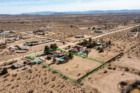 View/Area - 360 Cherokee Trl, Yucca Valley, CA 92284 photo 11 of 11