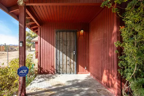 Exterior - 360 Cherokee Trl, Yucca Valley, CA 92284 photo 6 of 21